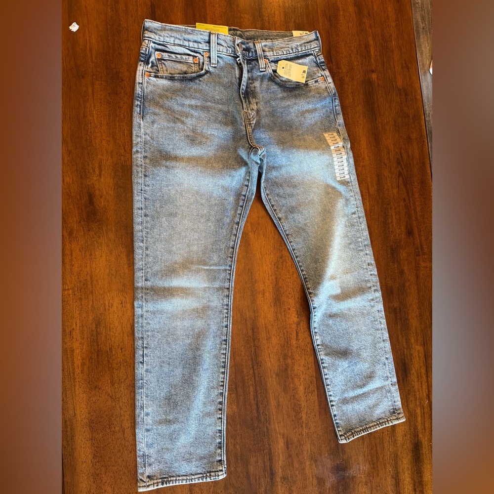 Men’s Levi Jeans - 502 Taper 31x30. New with tags attached